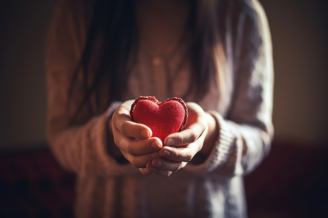 悩みを抱えるイメージ